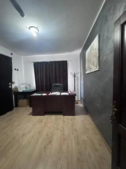 Spațiu comercial, de 794 mp, în Central