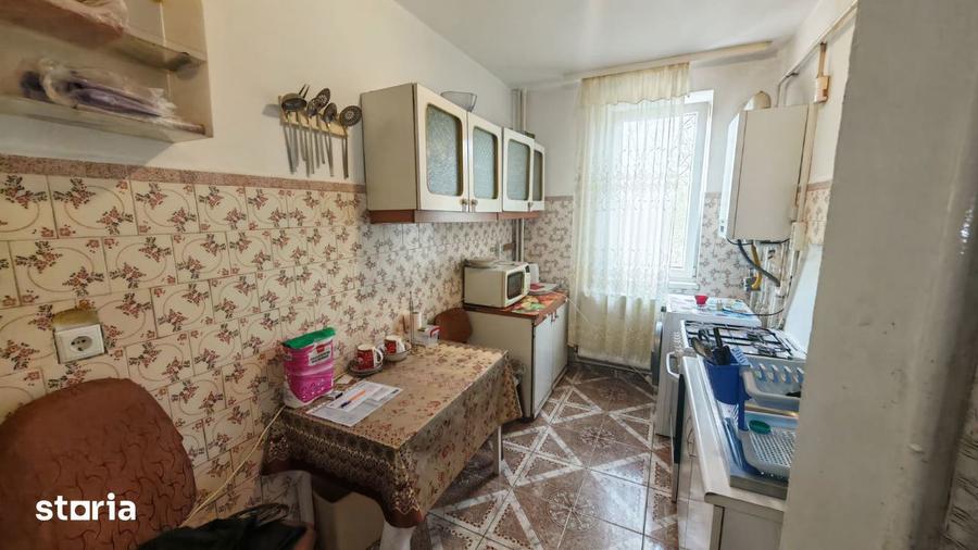 Apartament cu 2 camere în Micro 17