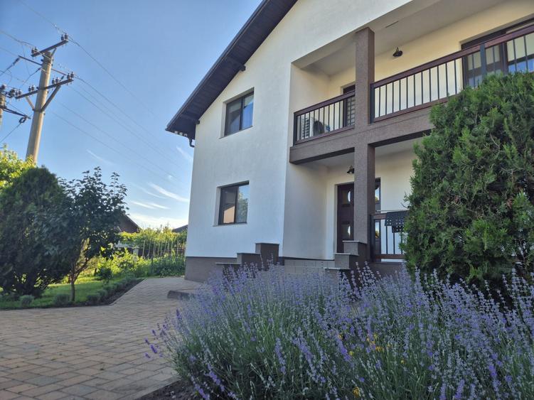 Casă cu 4 camere în Fălticeni