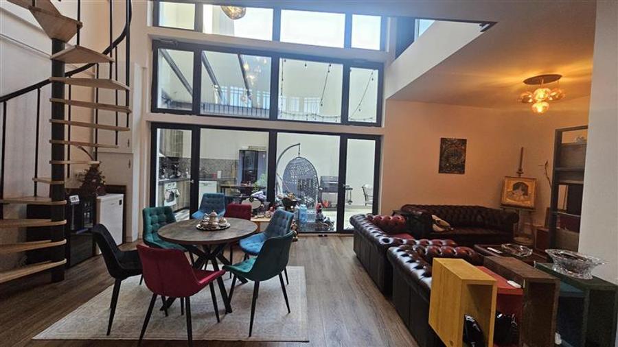 Apartament cu 3 camere decomandat, mobilat în Unirii