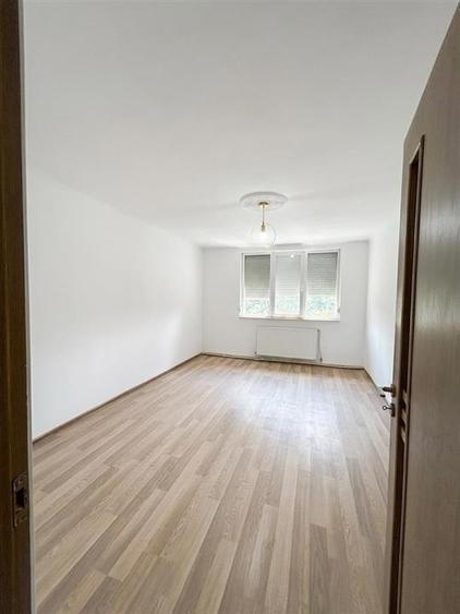 Apartament cu 2 camere decomandat în Spitalul Județean