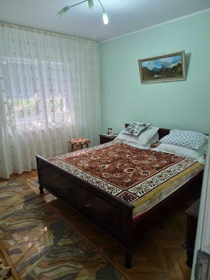 Apartament cu 3 camere decomandat în Faleză