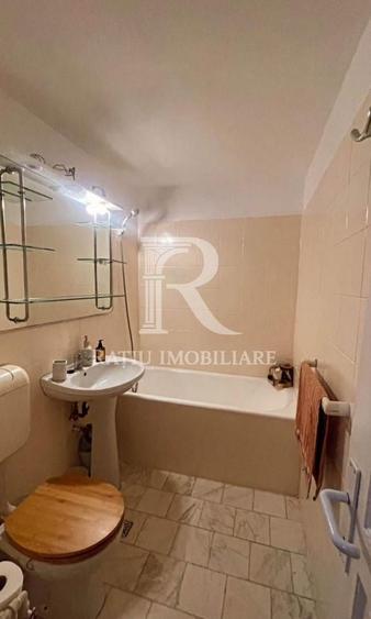 Apartament cu 3 camere, mobilat în Calea Aradului