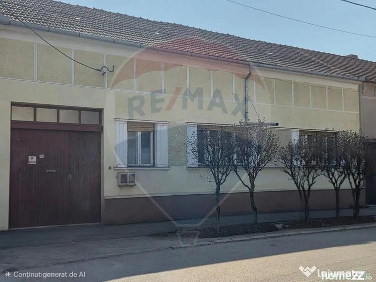 Casă cu 5 camere cu Teren 1010 Mp în Ultracentral