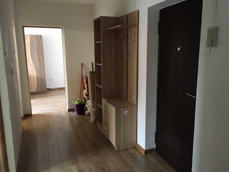 Apartament cu 2 camere decomandat în Cetate