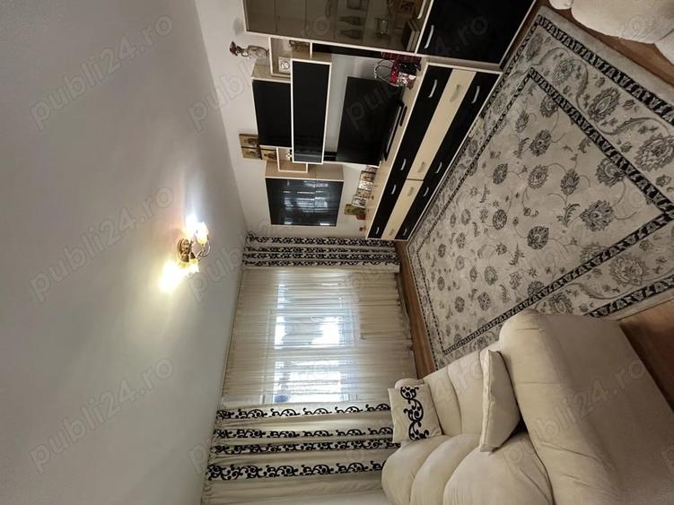 Apartament cu 4 camere decomandat în Central