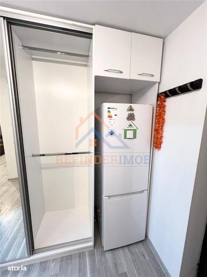 Apartament cu 2 camere semidecomandat, mobilat în Tineretului