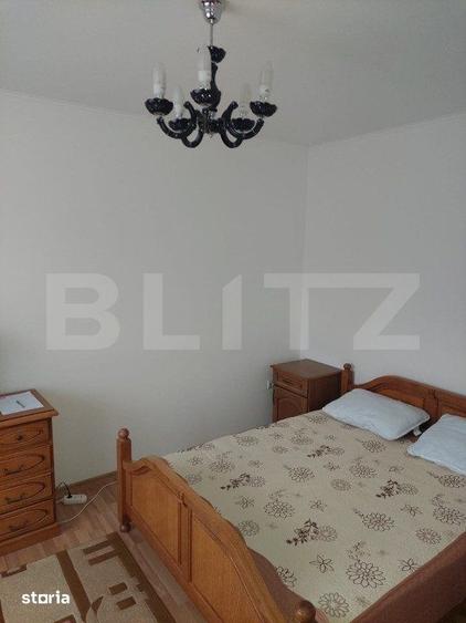 Casă cu 6 camere cu Teren 2000 Mp în Central