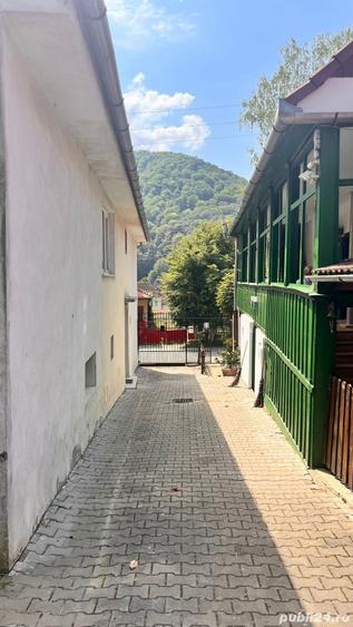 Casă cu 4 camere cu Teren 1177 Mp în Cisnădioara