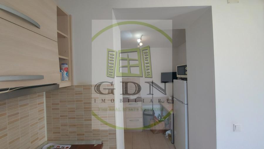Casă individuală cu 3 camere cu Canalizare în Centrul Civic