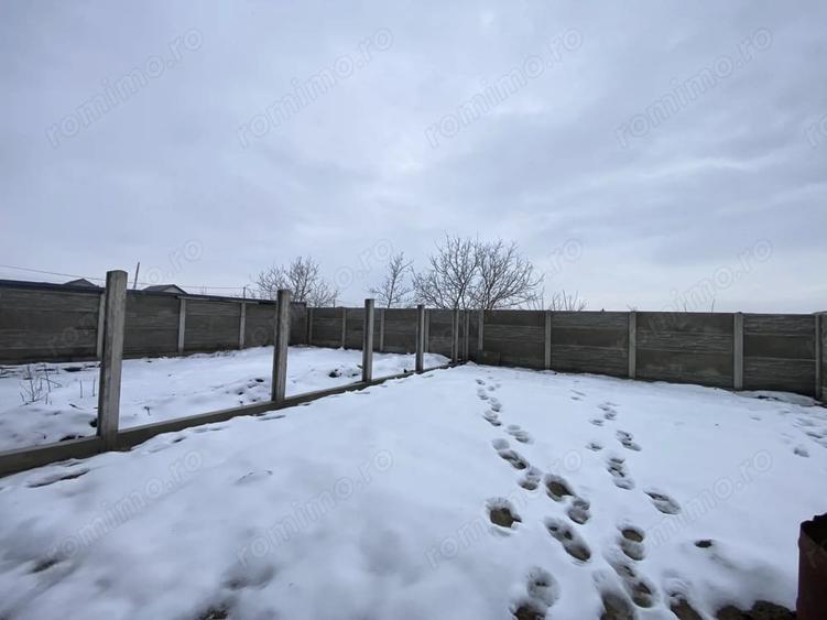 Casă cu 4 camere cu Teren 290 Mp în Moșnița Veche
