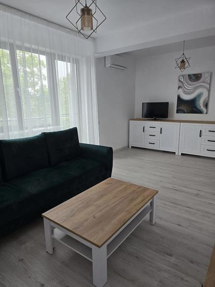 Ofer spre inchiriere apartament doua camere, bloc nou, cartier rezidential. Loc de parcare privat - 2