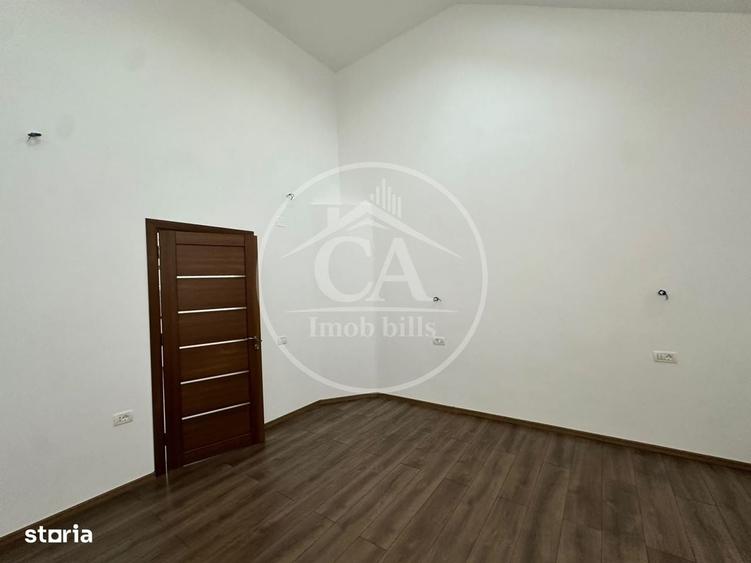 Casă cu 3 camere decomandat în Valenta