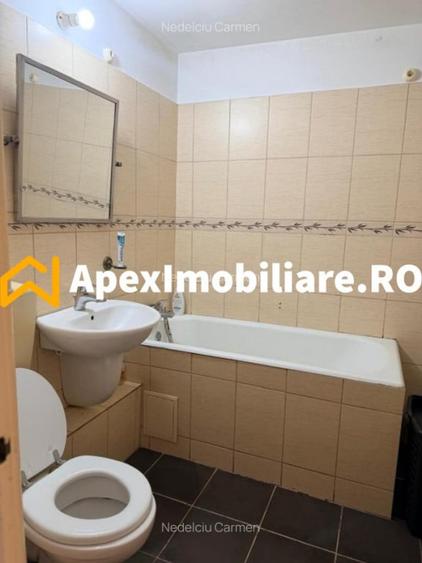 Apartament cu 2 camere decomandat în Tei