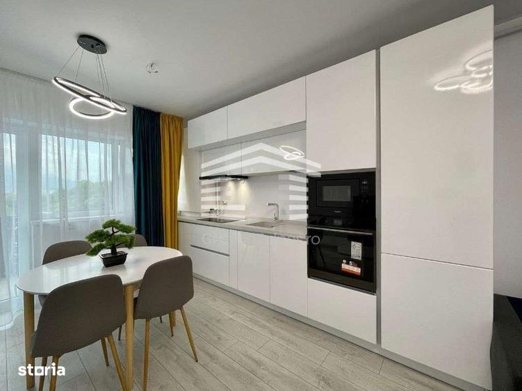 Apartament cu 3 camere decomandat în Noua
