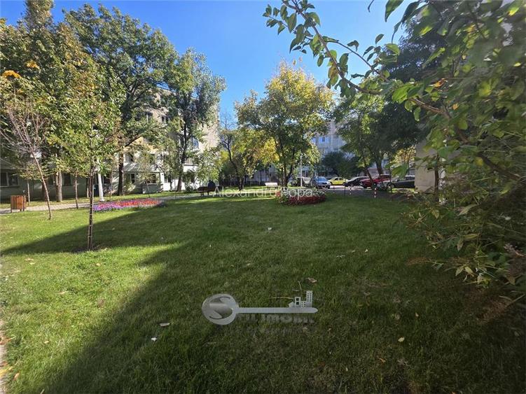 Apartament 2 camere etaj 2 - Podu ros