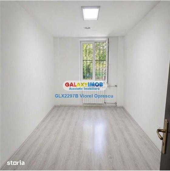 Apartament cu 5 camere, mobilat în Titan