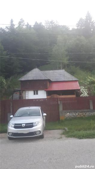 Teren de 2000 mp, în Bradu