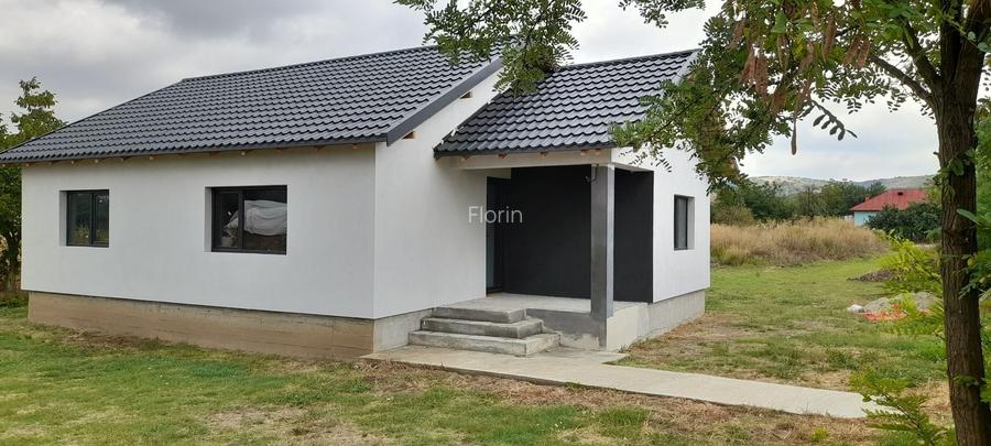 Casa de vanzare Simnicu de Sus ( Izvor 9km de Craiova )