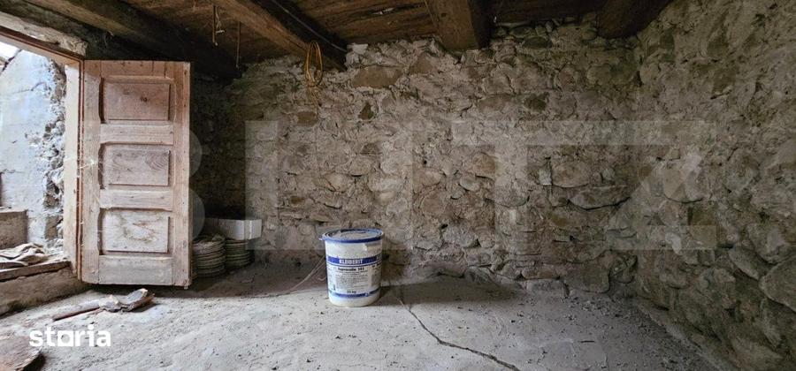 Casă cu 2 camere cu Teren 1200 Mp în Brănești