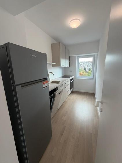 Apartament cu 2 camere decomandat, mobilat în Republicii