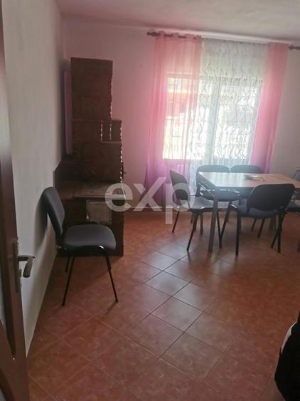 Casă individuală cu 5 camere cu Teren 700 Mp în Ungureni (Dragomirești)