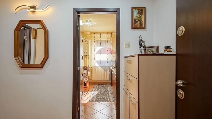 Apartament cu 2 camere semidecomandat, mobilat în Astra