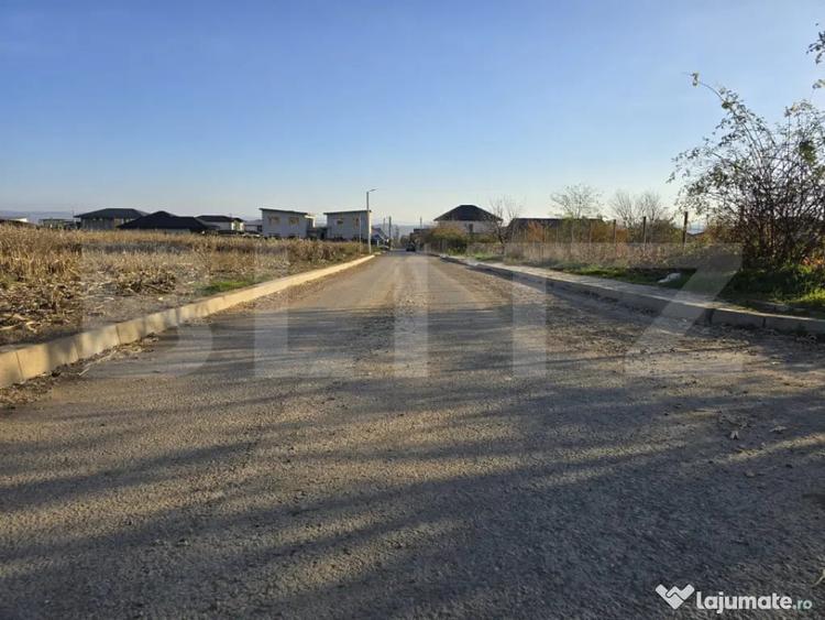 Casă cu 4 camere cu Teren 290 Mp în Valea Lupului