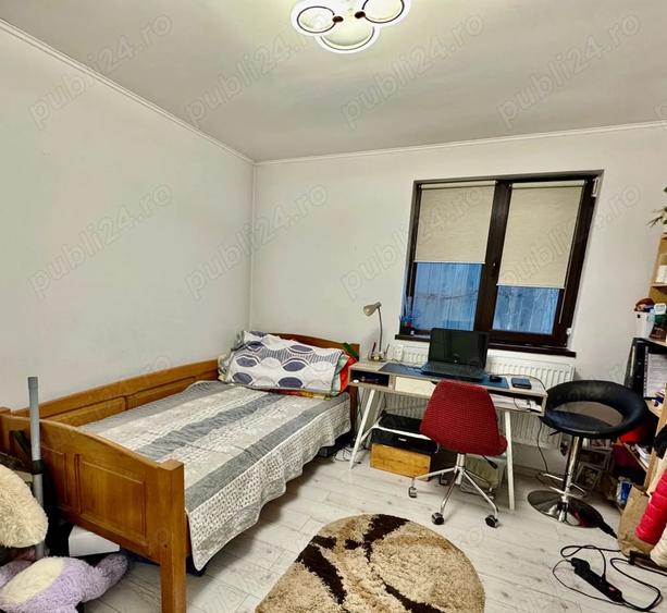 Casă cu 3 camere cu Teren 450 Mp în Central