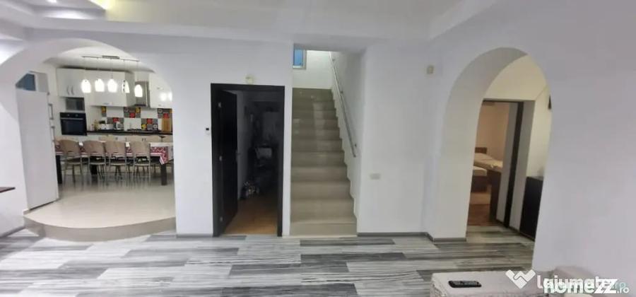 Spațiu comercial, de 322 mp, în Central