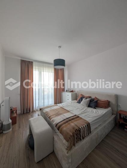 Apartament cu 2 camere semidecomandat, mobilat în Între Lacuri