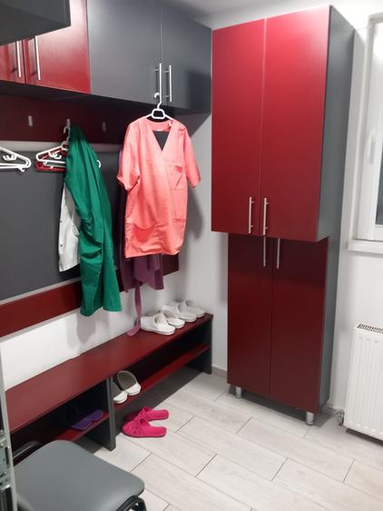 Apartament cu 3 camere decomandat în Victoriei