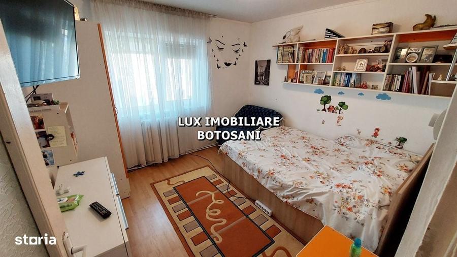Apartament cu 4 camere în Central