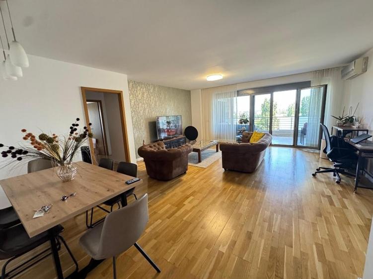 Apartament cu 4 camere decomandat, mobilat în Sisești