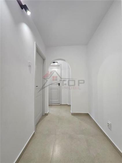 Apartament cu 3 camere decomandat în Dacia