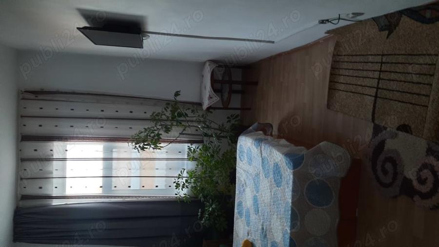 Casă cu 5 camere cu Teren 550 Mp în Sulina