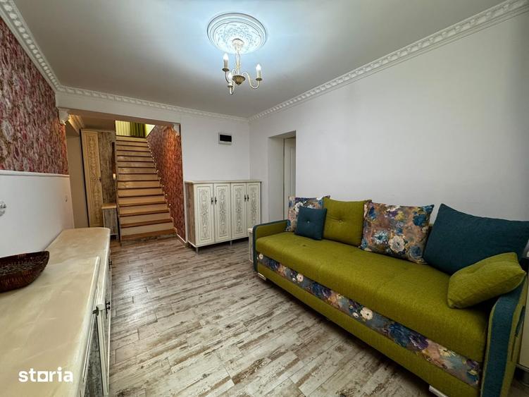 Apartament cu 7 camere în Bucium