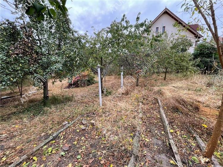 Casă individuală cu 4 camere cu Canalizare în Turnișor