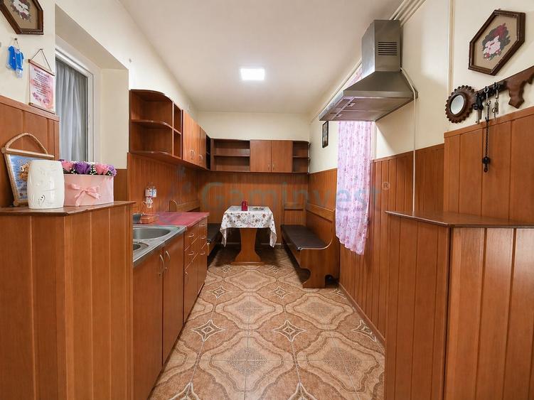 Casă individuală cu 3 camere cu Canalizare în Calea Clujului