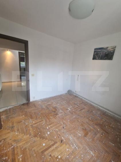 Apartament cu 3 camere decomandat, mobilat în Nord-Est