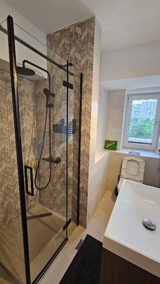 Apartament cu 2 camere decomandat, mobilat în Decebal