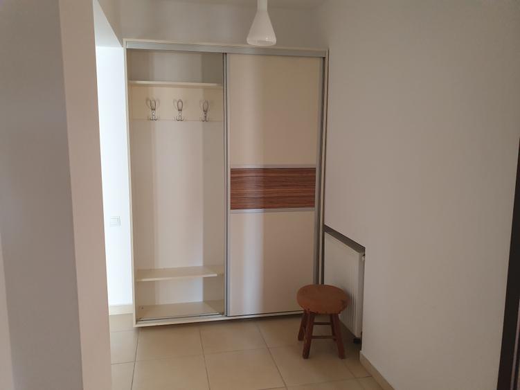 Apartament cu 2 camere decomandat în Drumul Taberei