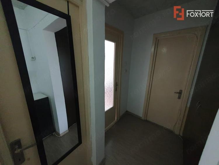 Apartament cu 2 camere decomandat în Steaua
