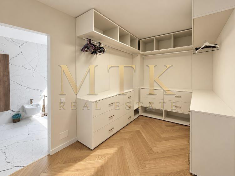 Duplex cu 5 camere cu Canalizare în Iancu Nicolae