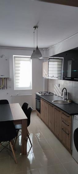 Apartament cu 2 camere decomandat, mobilat în Calea Urseni