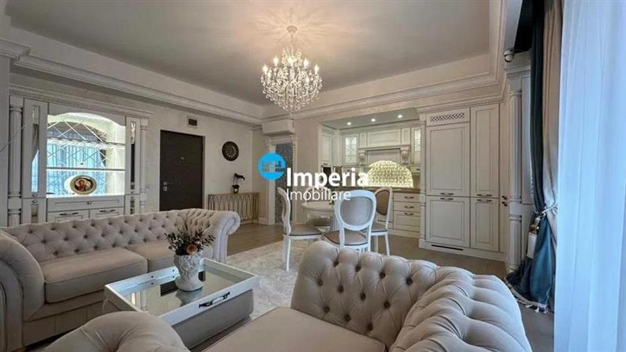 Apartament cu 3 camere decomandat, mobilat în Central