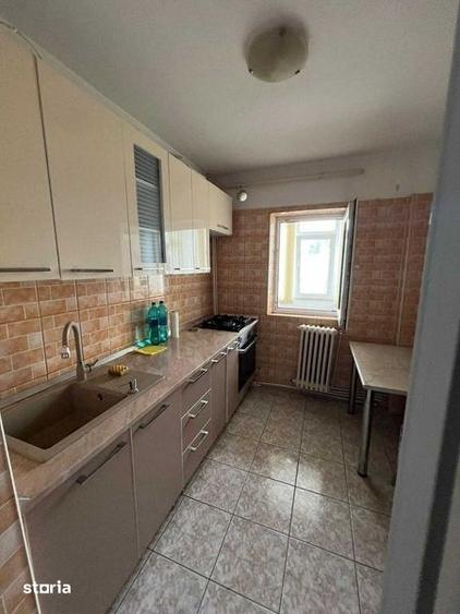 Inchiriez Apartament 2 camere - 3