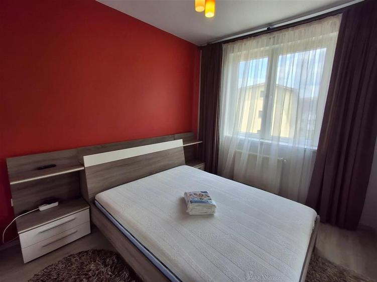 Apartament cu 2 camere semidecomandat în Turnișor