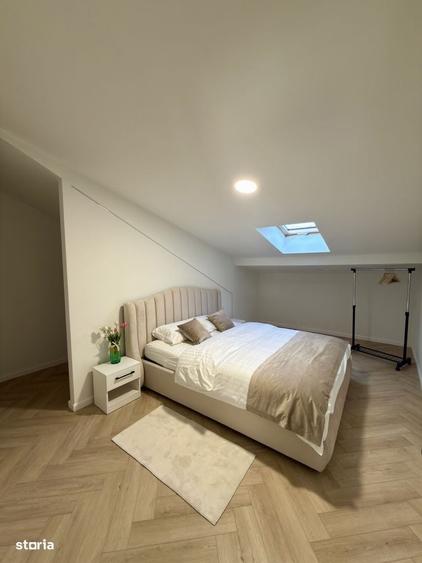 Apartament cu 4 camere în Cristian