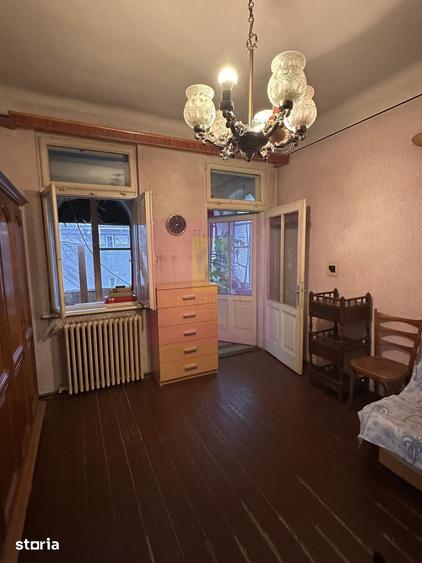 Apartament cu 4 camere în Obor